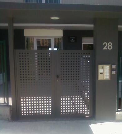 puertas metálicas cerdanyola